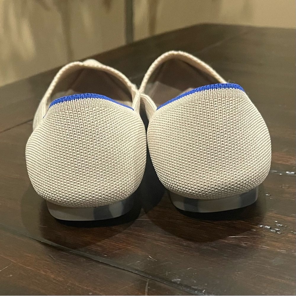 Rothys Size Pointed Toe Flats - Picture 5 of 11